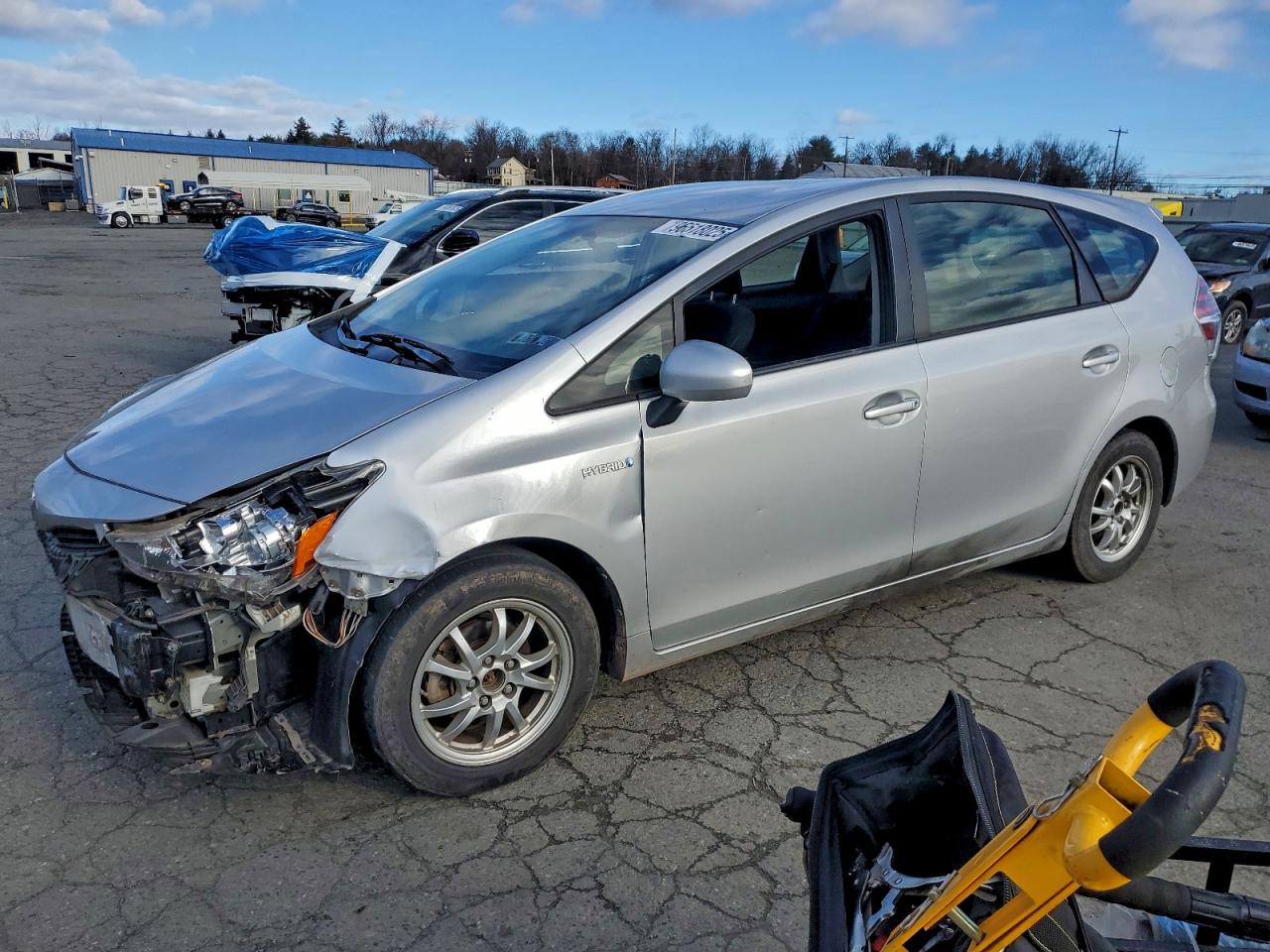TOYOTA PRIUS V 2016