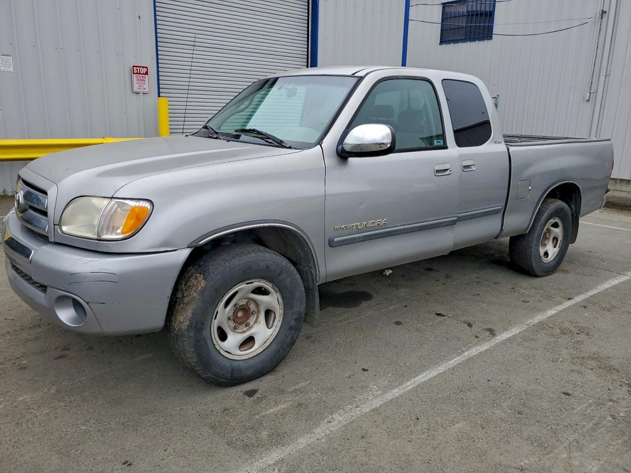 TOYOTA TUNDRA ACC 2003