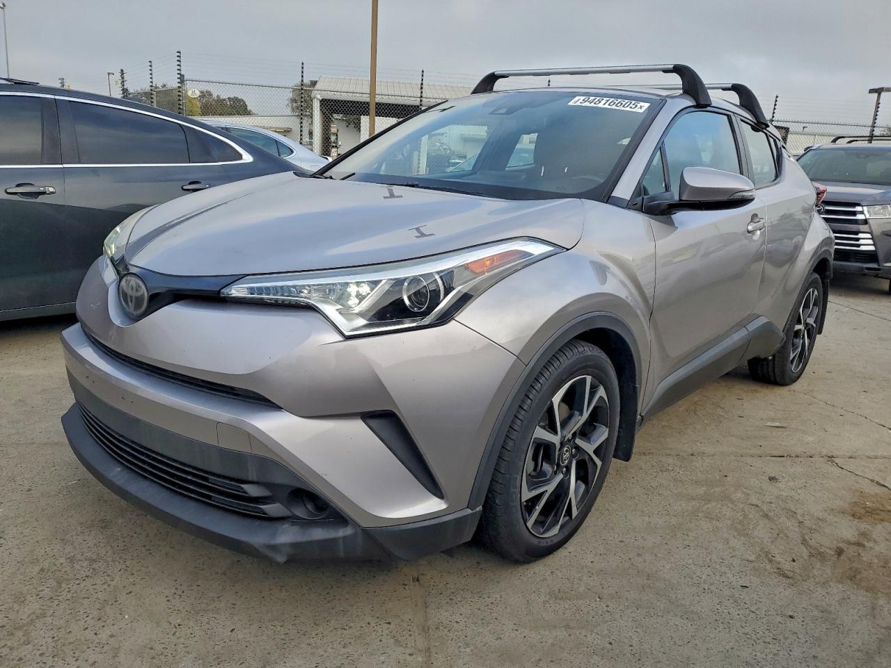 TOYOTA C-HR XLE 2018