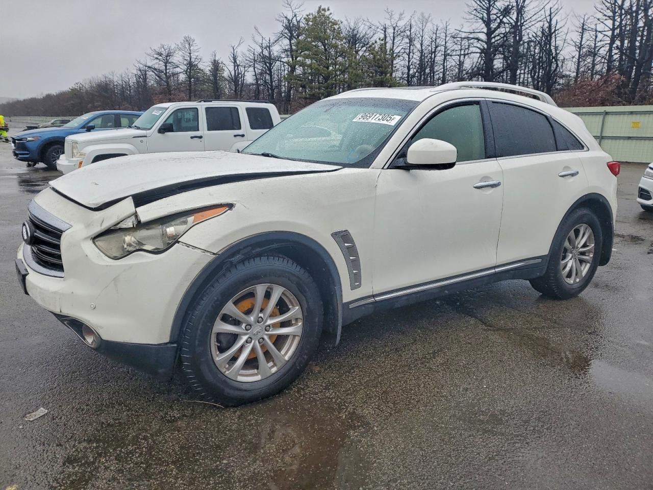 INFINITI FX35 2012