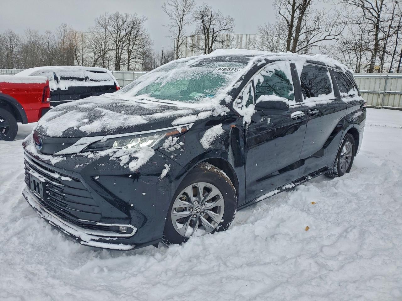 TOYOTA SIENNA XLE 2022