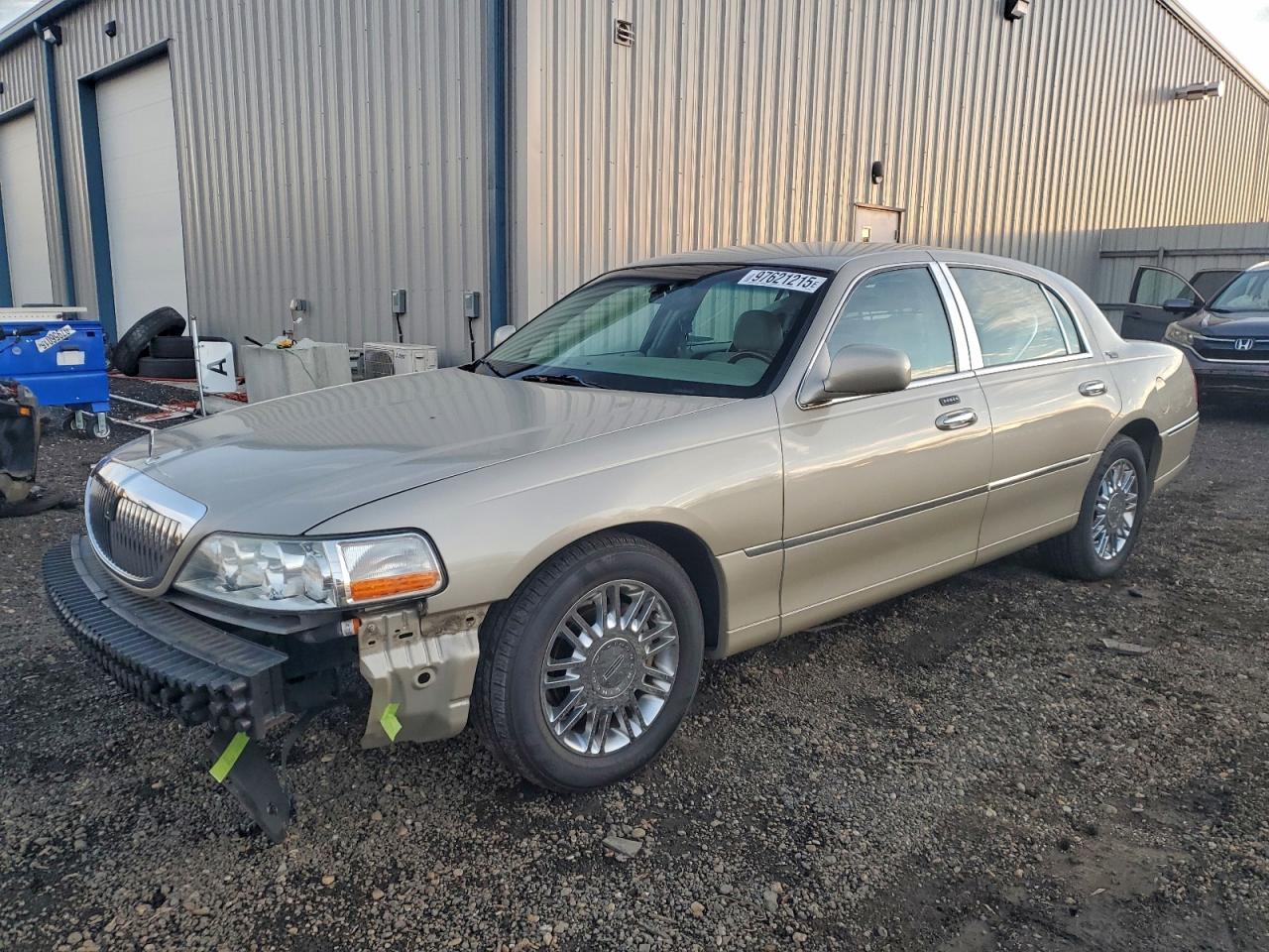 LINCOLN TOWN CAR S 2008