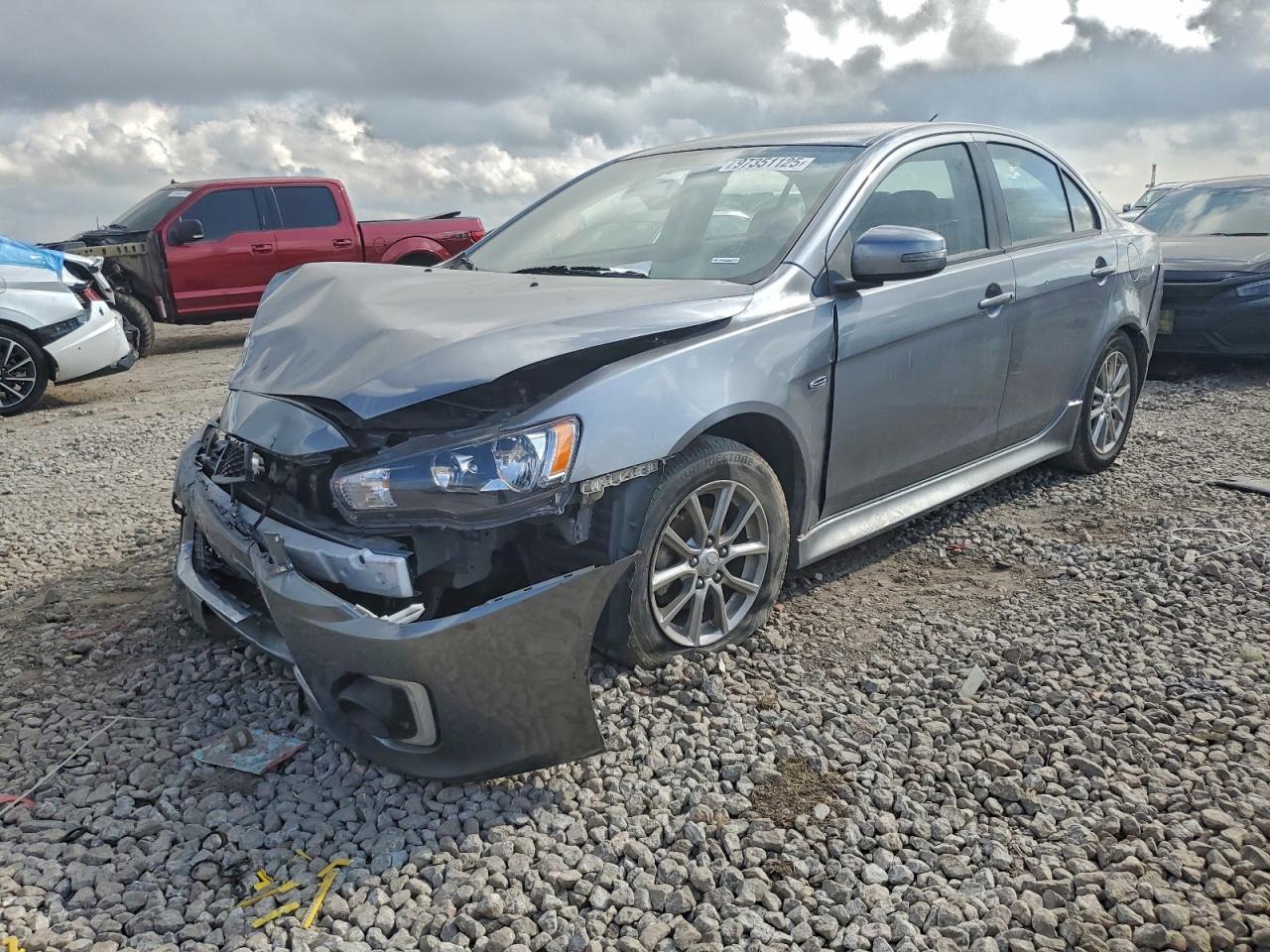 MITSUBISHI LANCER ES 2016