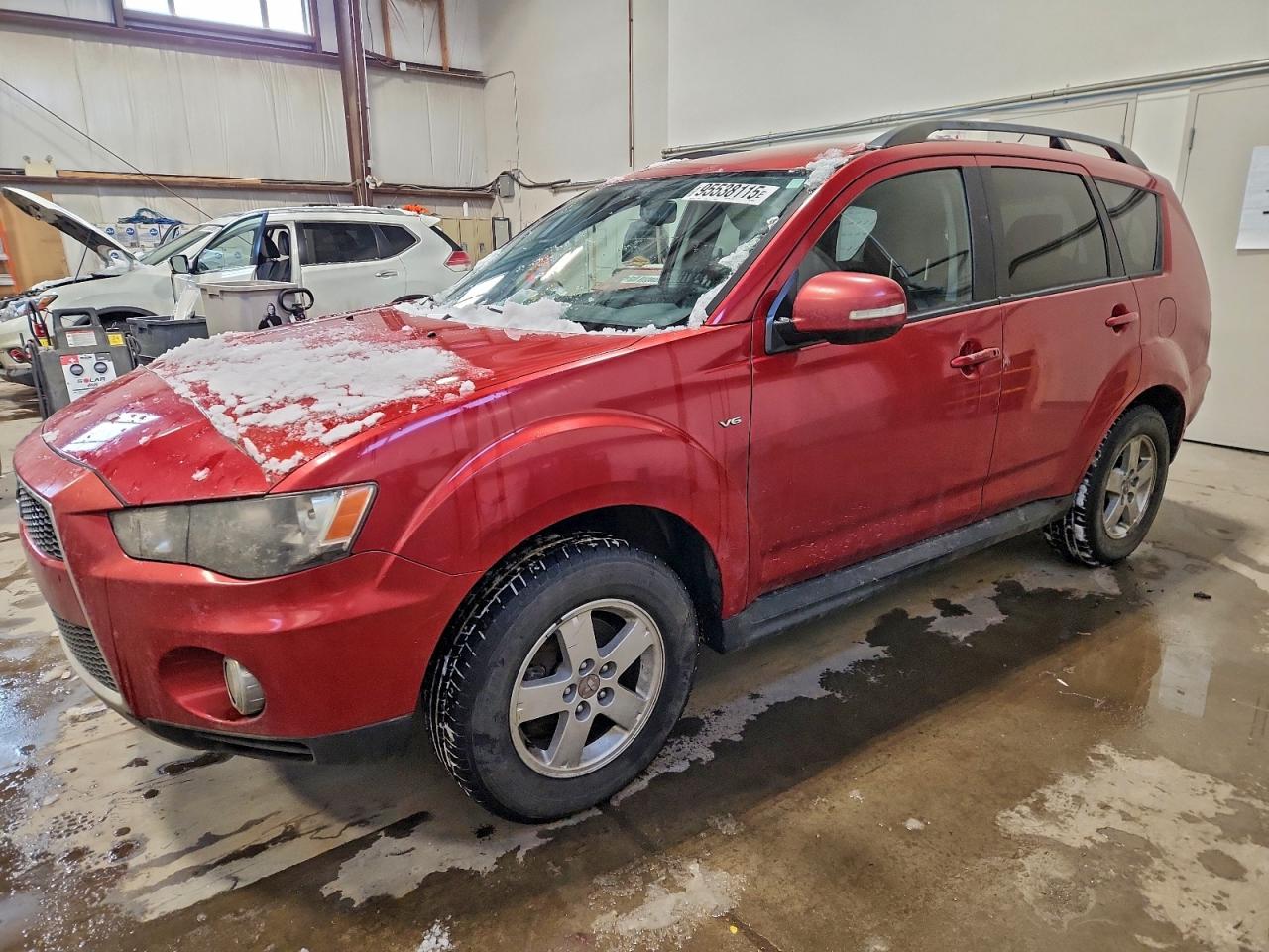 MITSUBISHI OUTLANDER 2012