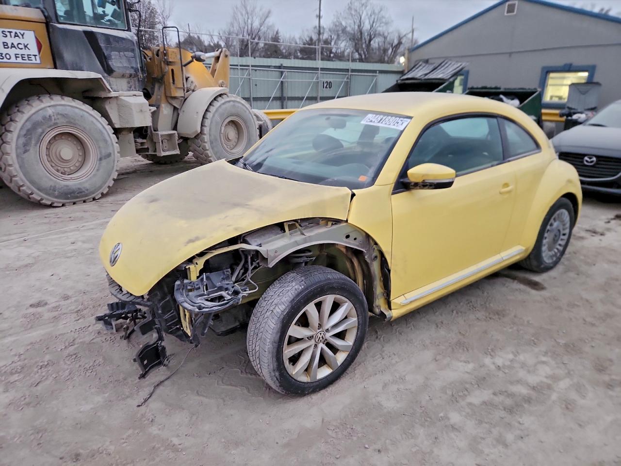 VOLKSWAGEN BEETLE 2014