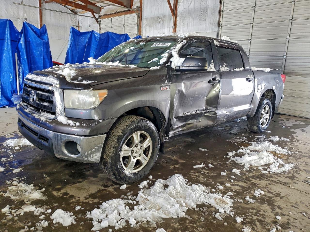 TOYOTA TUNDRA 2011
