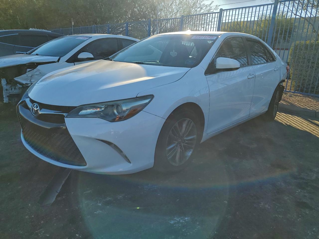 TOYOTA CAMRY LE 2015