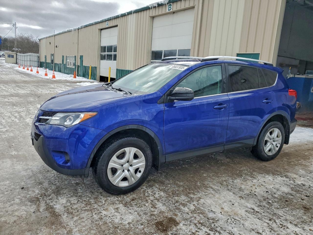 TOYOTA RAV4 LE 2015
