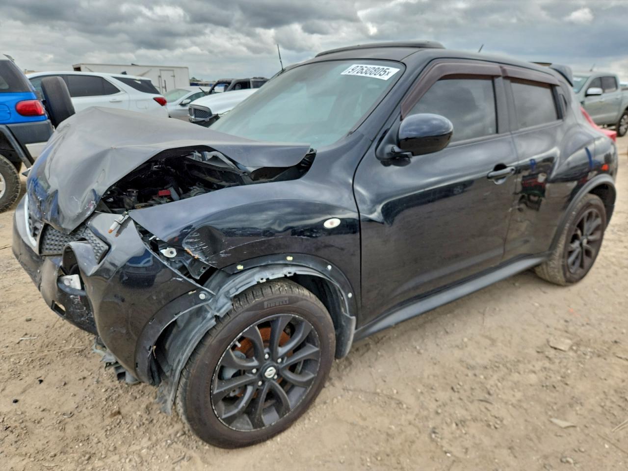 NISSAN JUKE 2013