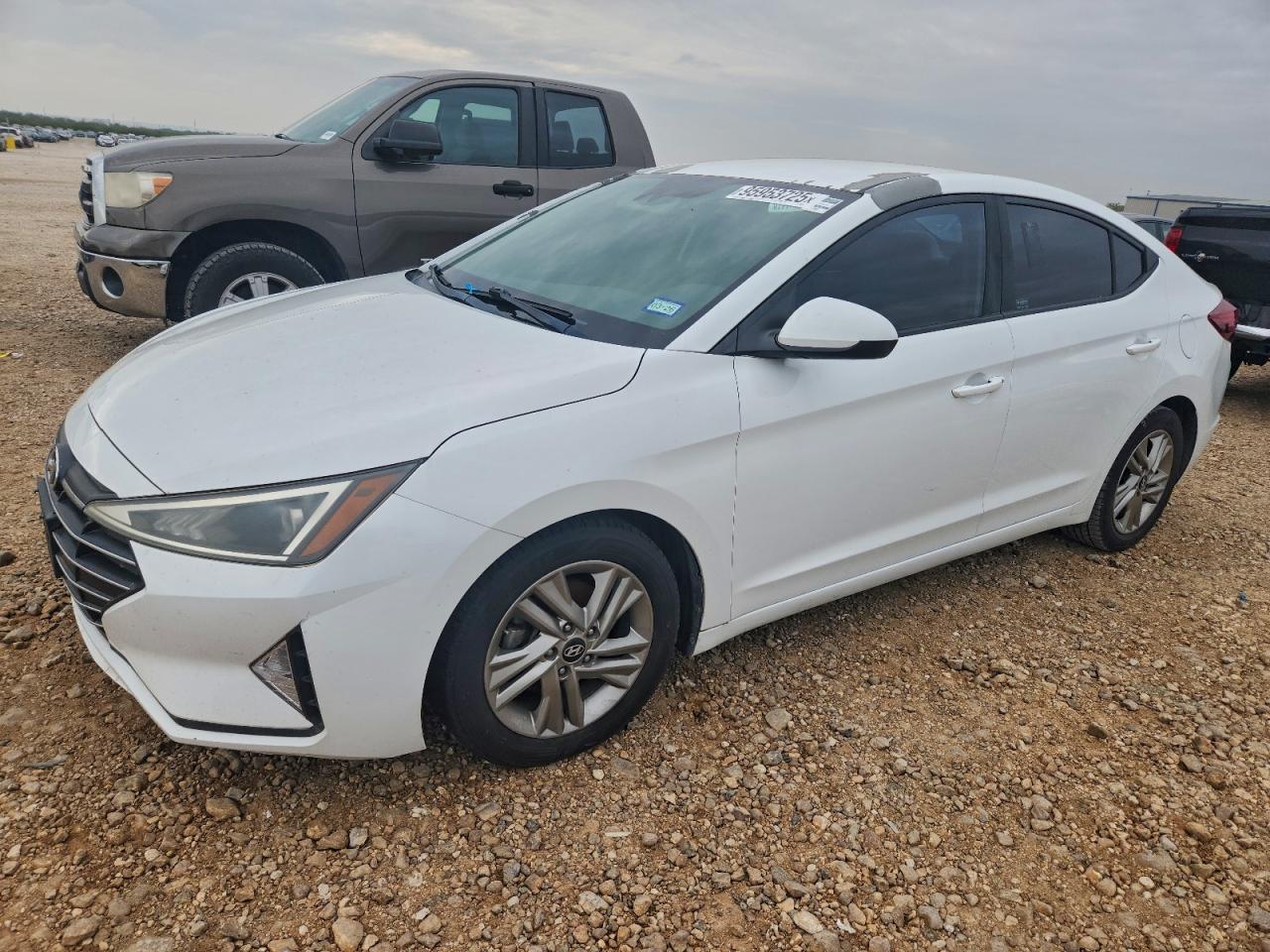 HYUNDAI ELANTRA SE 2019
