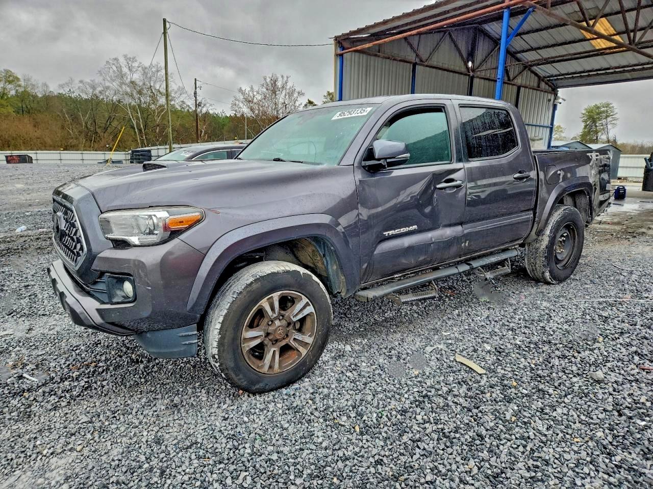 TOYOTA TACOMA 2019