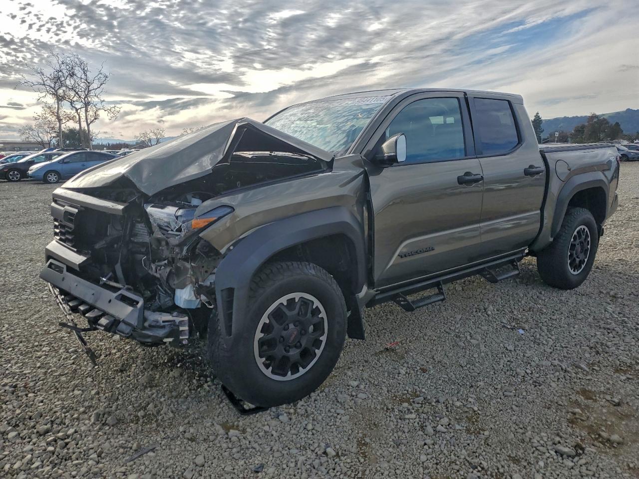 TOYOTA TACOMA 2024