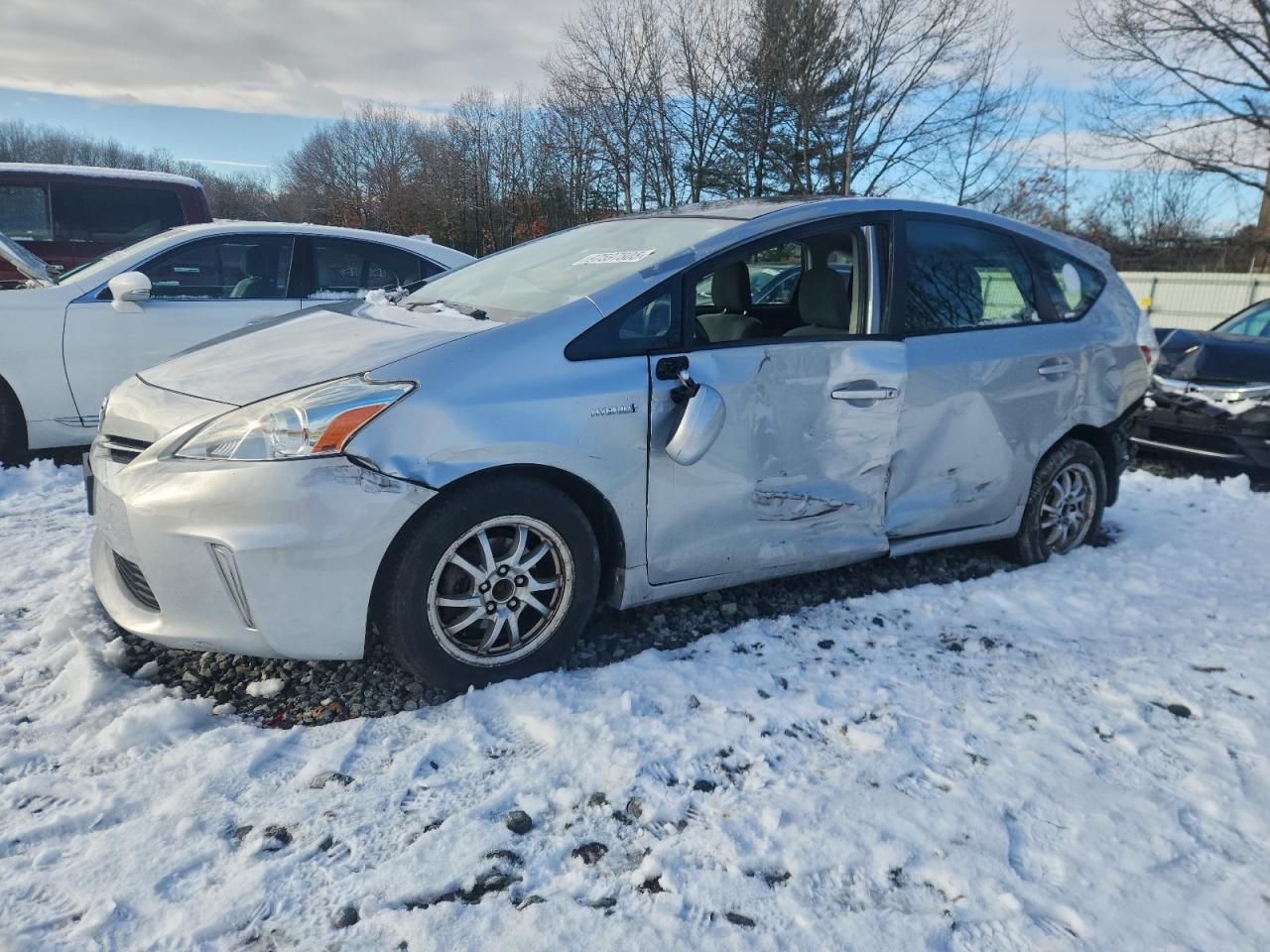 TOYOTA PRIUS V 2014
