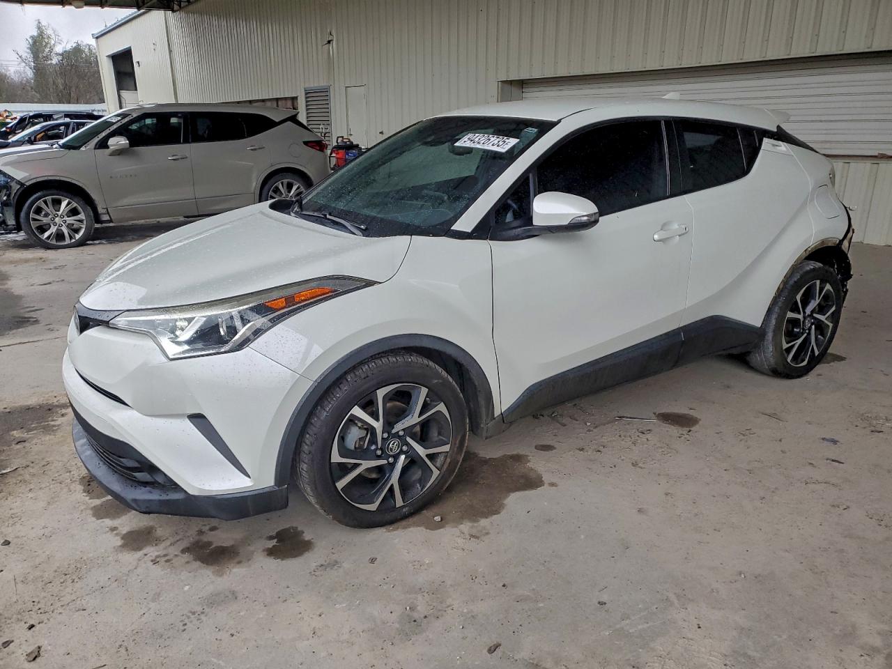 TOYOTA C-HR 2018