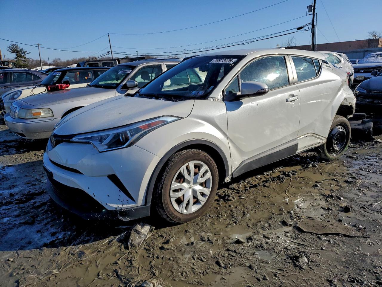 TOYOTA C-HR XLE 2019