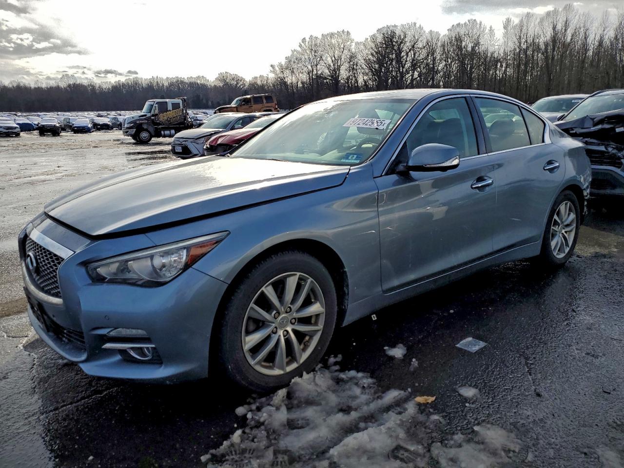 INFINITI Q50 BASE 2014