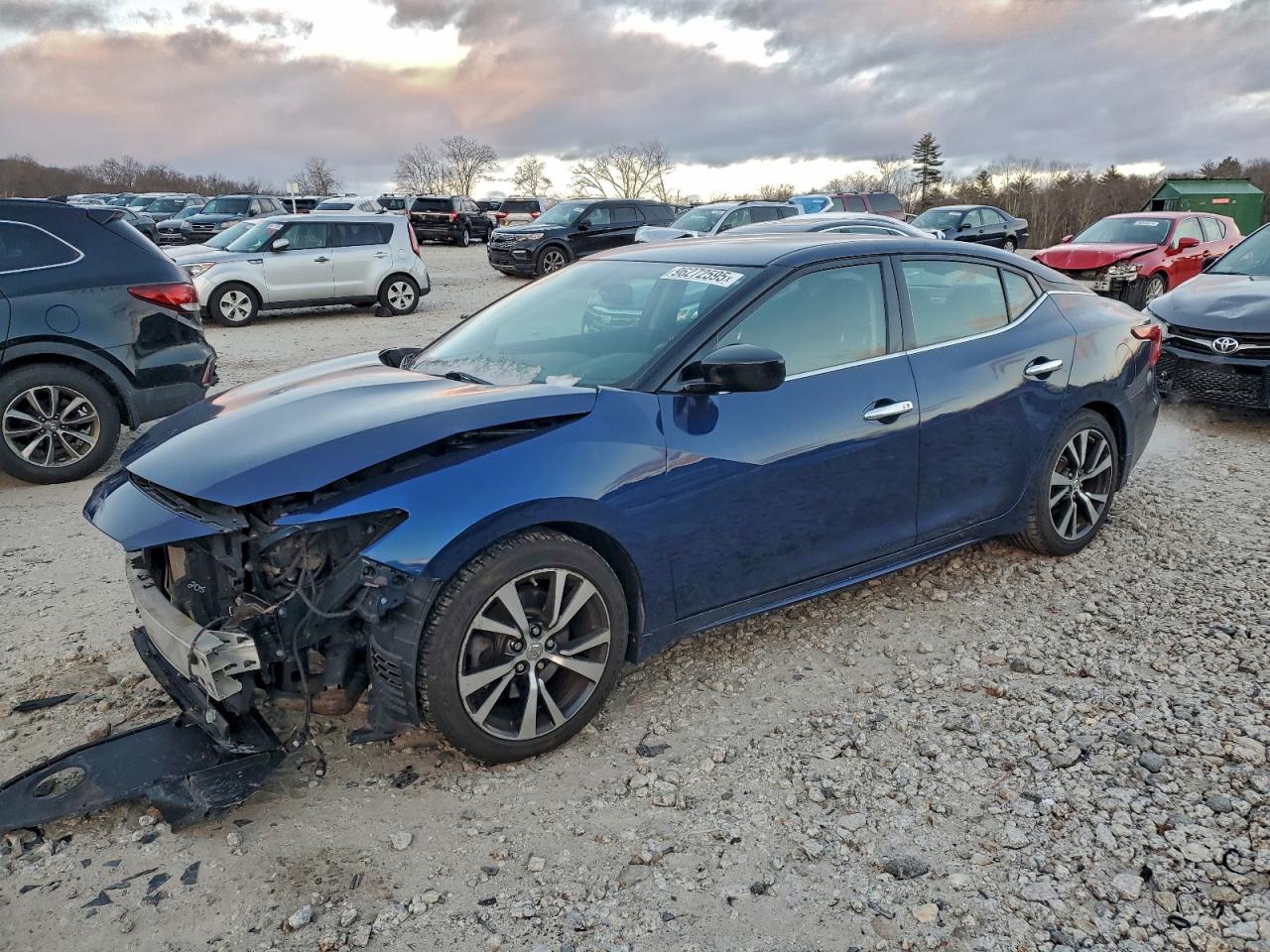 NISSAN MAXIMA 2016
