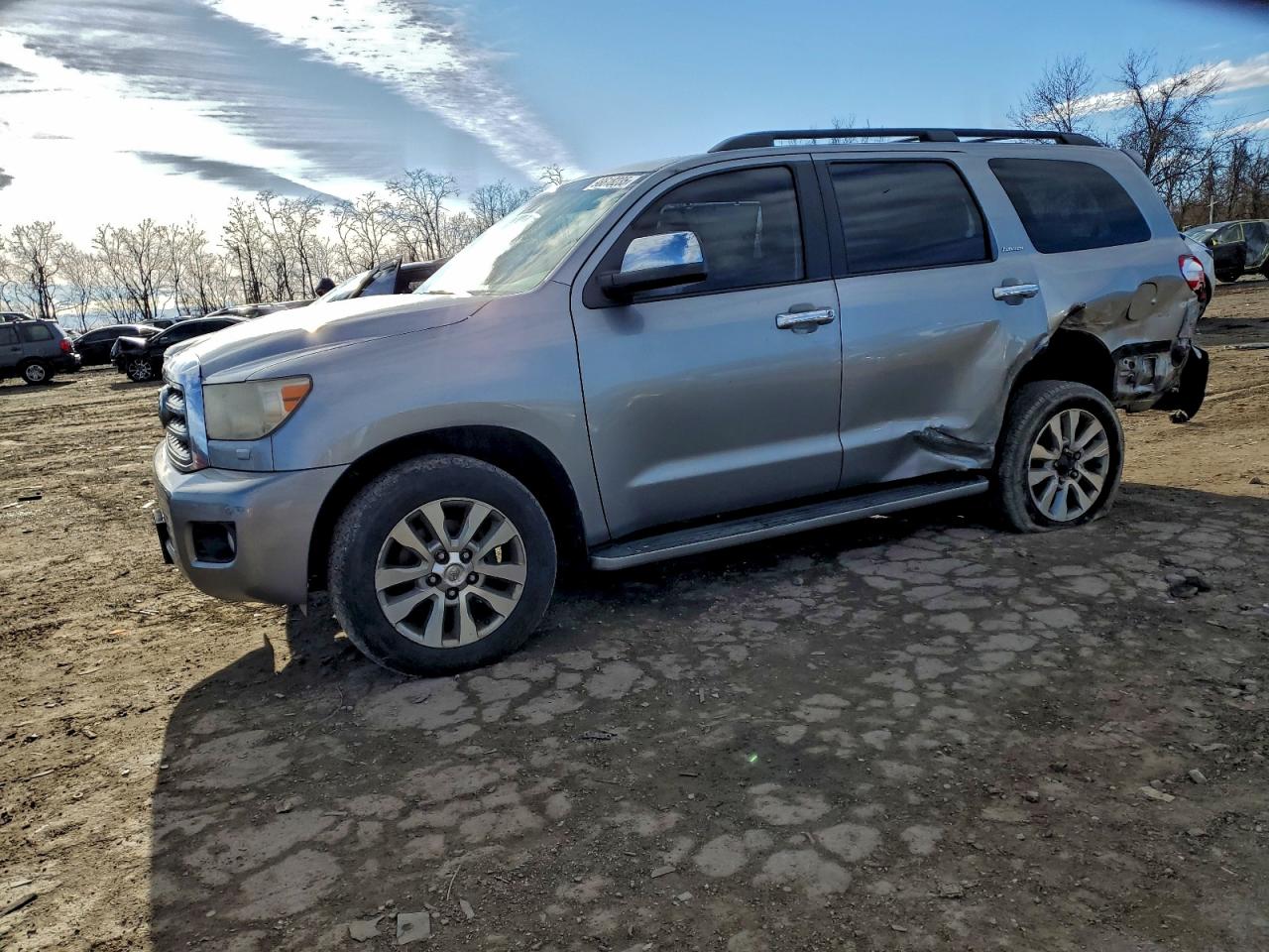 TOYOTA SEQUOIA LI 2011