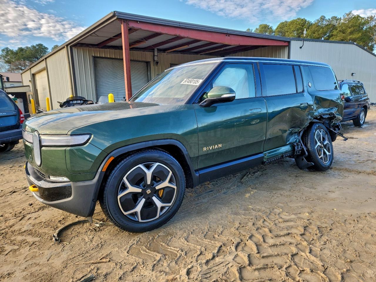 RIVIAN R1S 2023