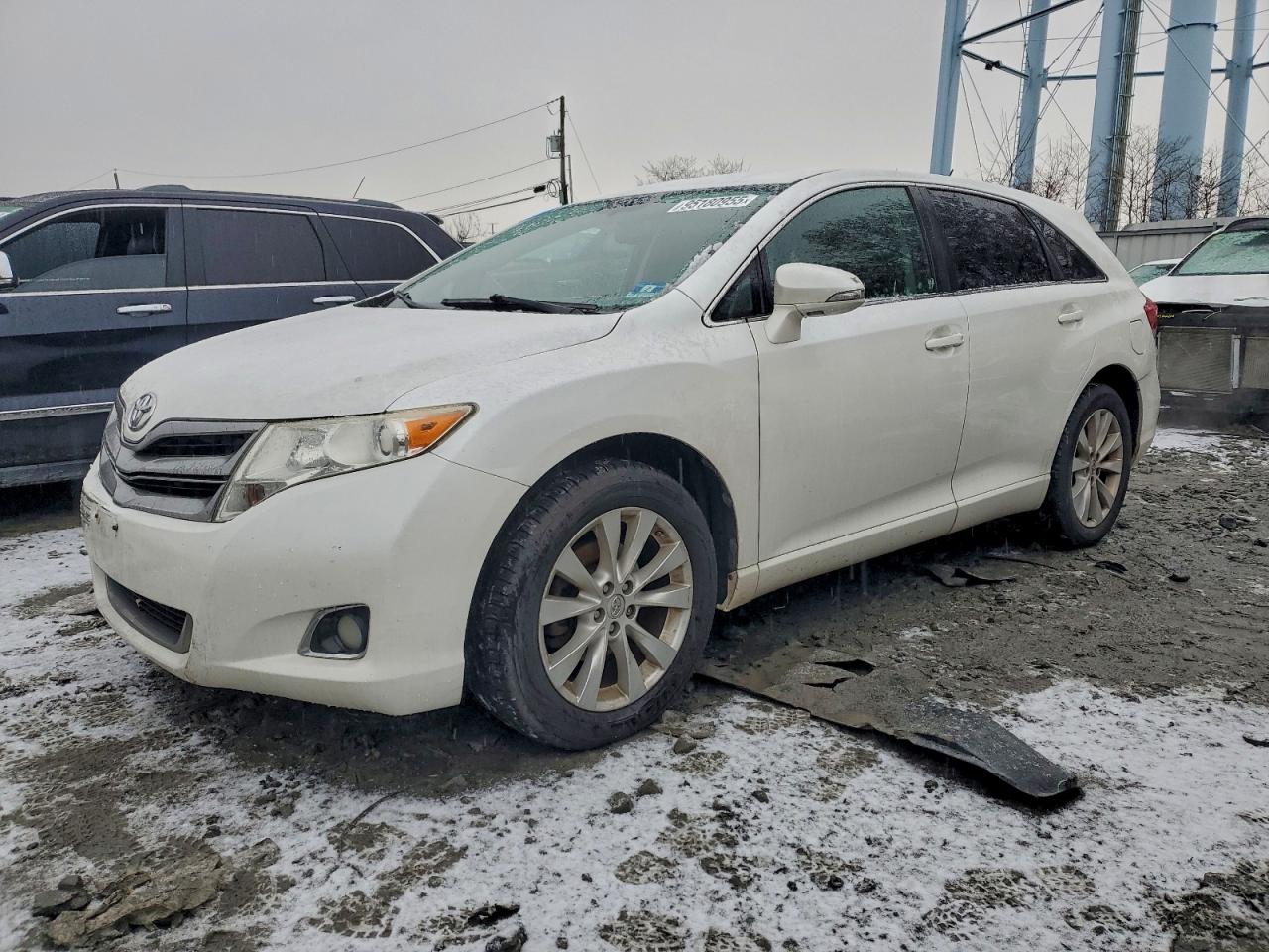 TOYOTA VENZA LE 2014