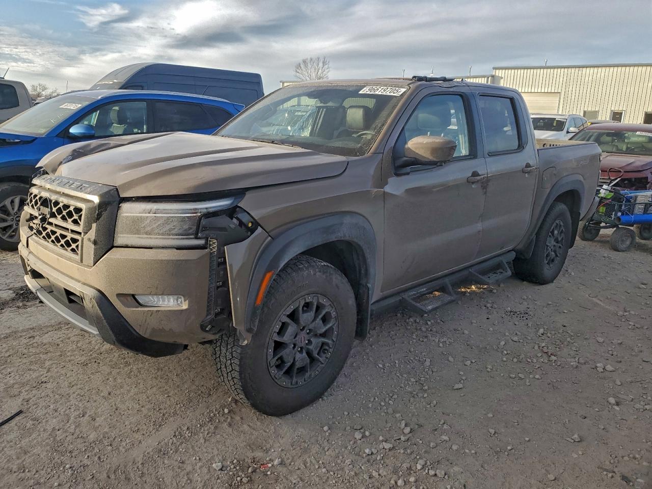 NISSAN FRONTIER 2023