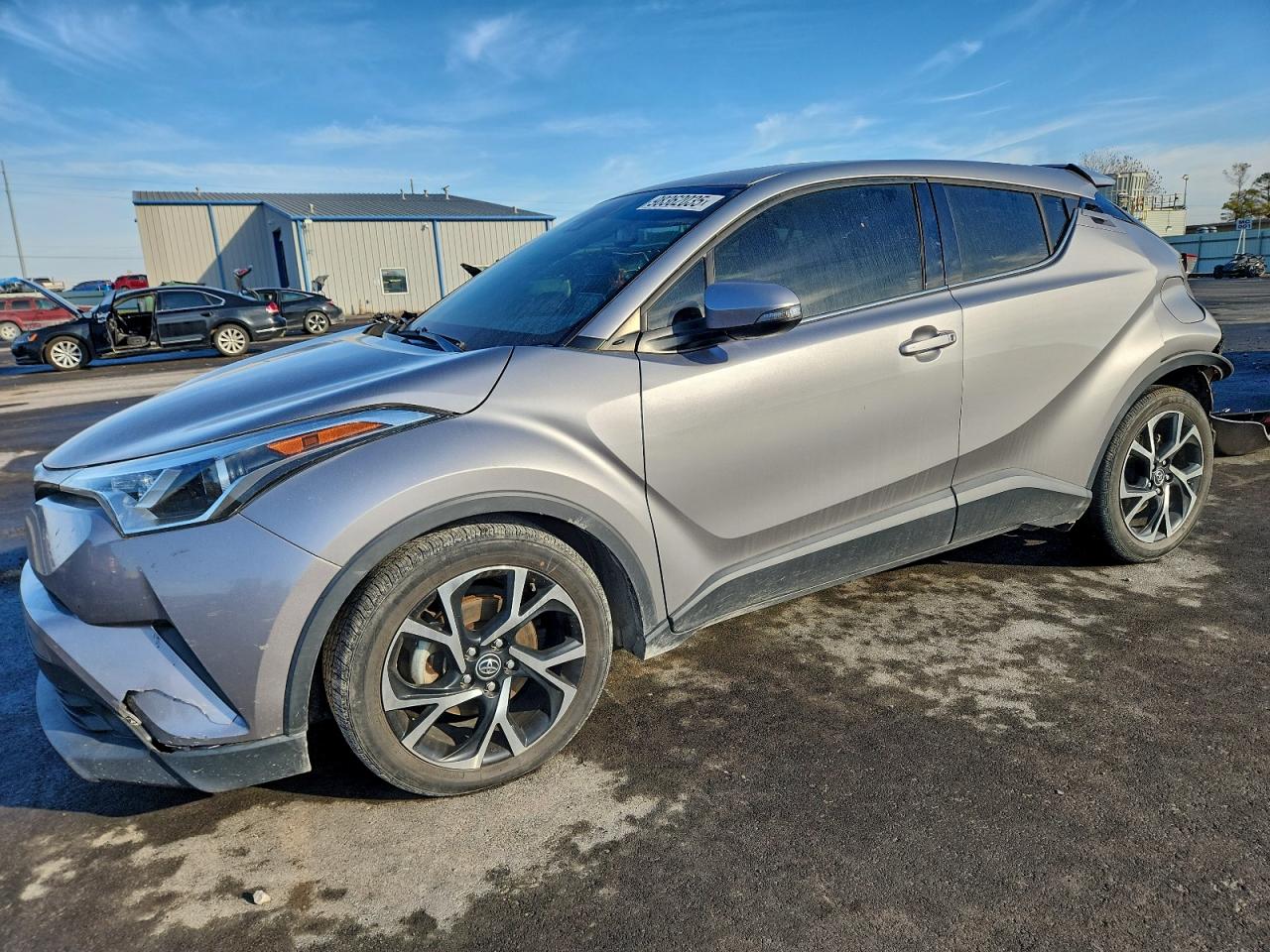 TOYOTA C-HR XLE 2019