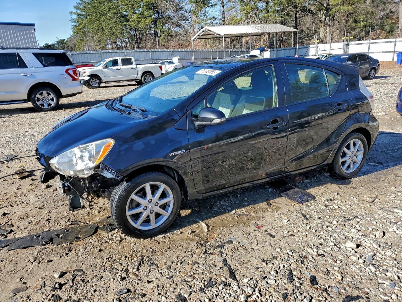 TOYOTA PRIUS C 2014