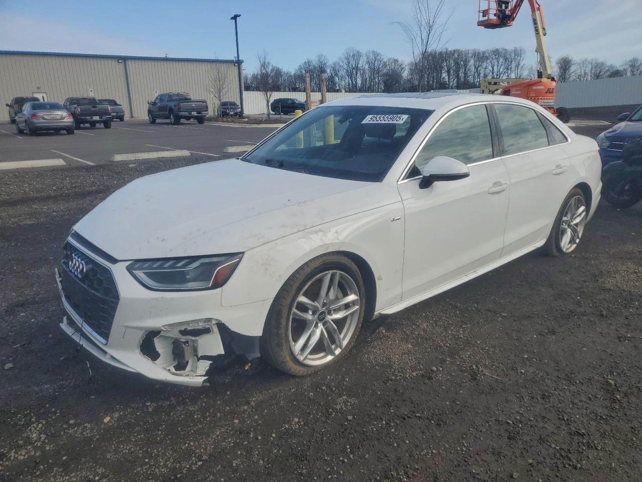 AUDI A4 2023