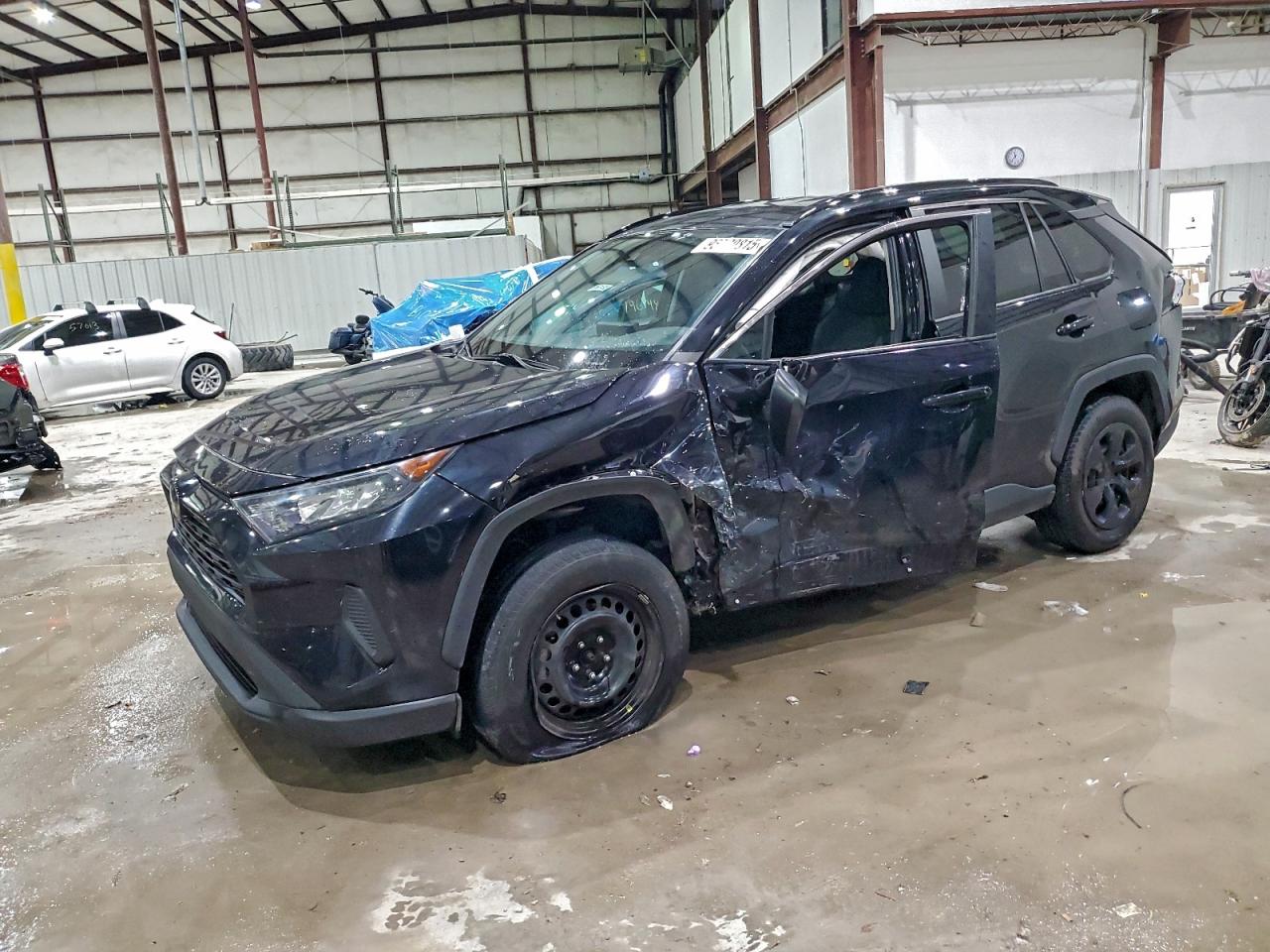 TOYOTA RAV4 LE 2020