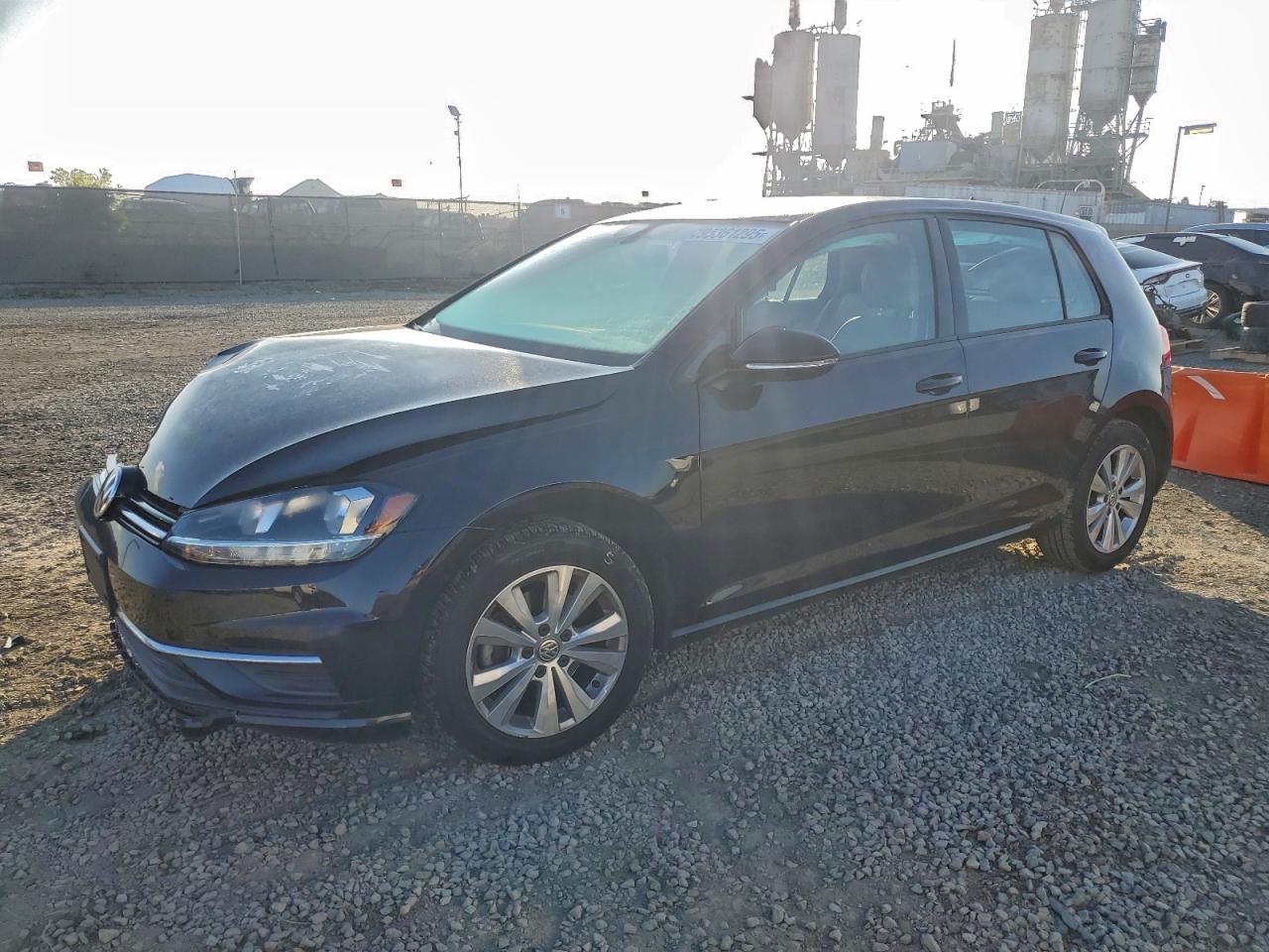VOLKSWAGEN GOLF 2021