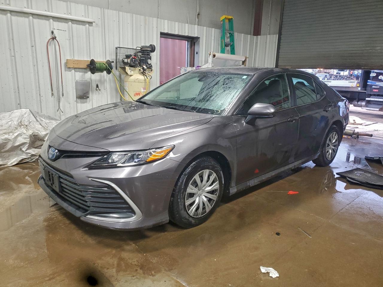 TOYOTA CAMRY 2023
