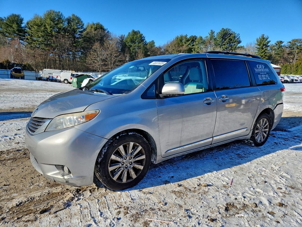 TOYOTA SIENNA 2013