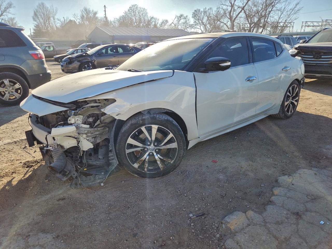 NISSAN MAXIMA 2017