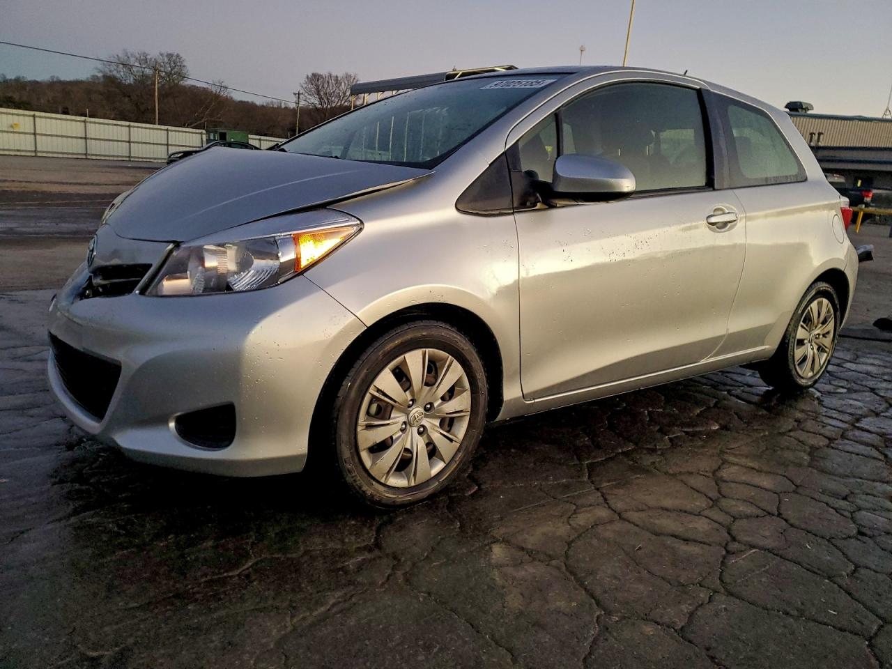 TOYOTA YARIS 2014