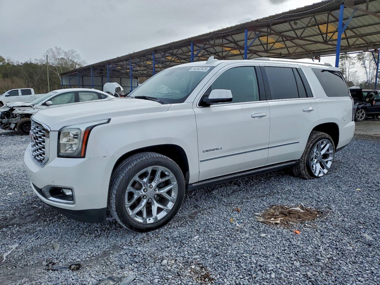 GMC YUKON DENA 2020