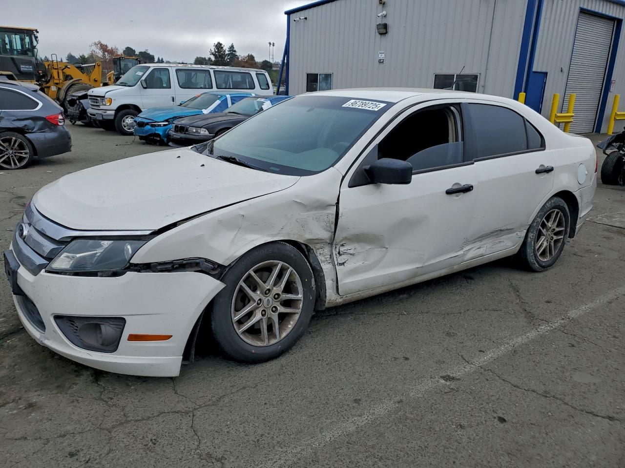 FORD FUSION S 2012