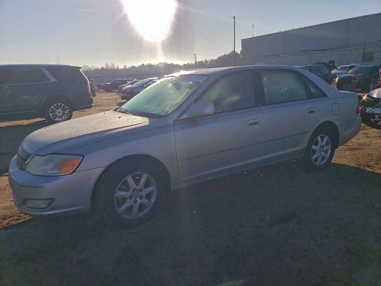 TOYOTA AVALON XL 2002