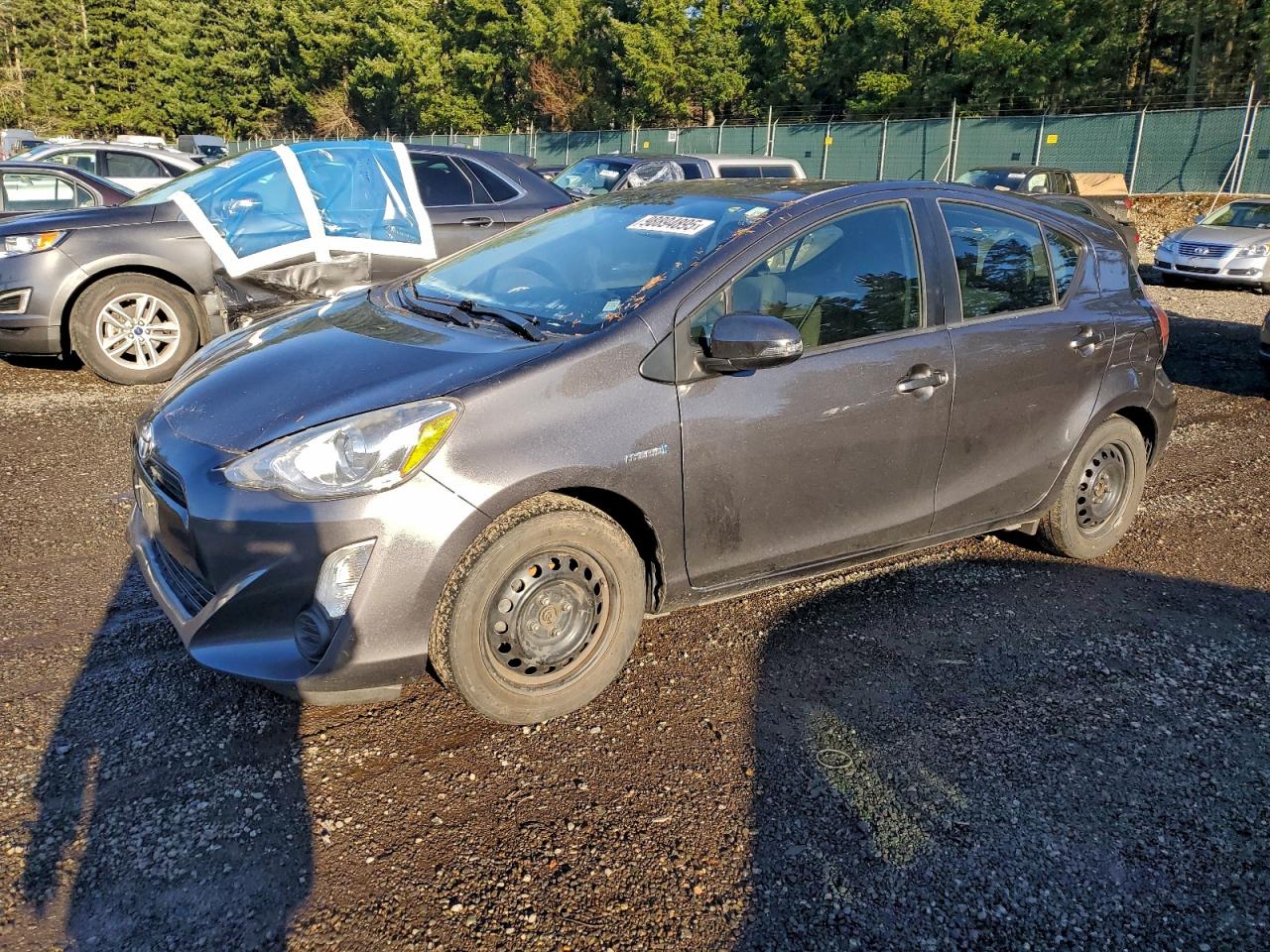 TOYOTA PRIUS C 2015