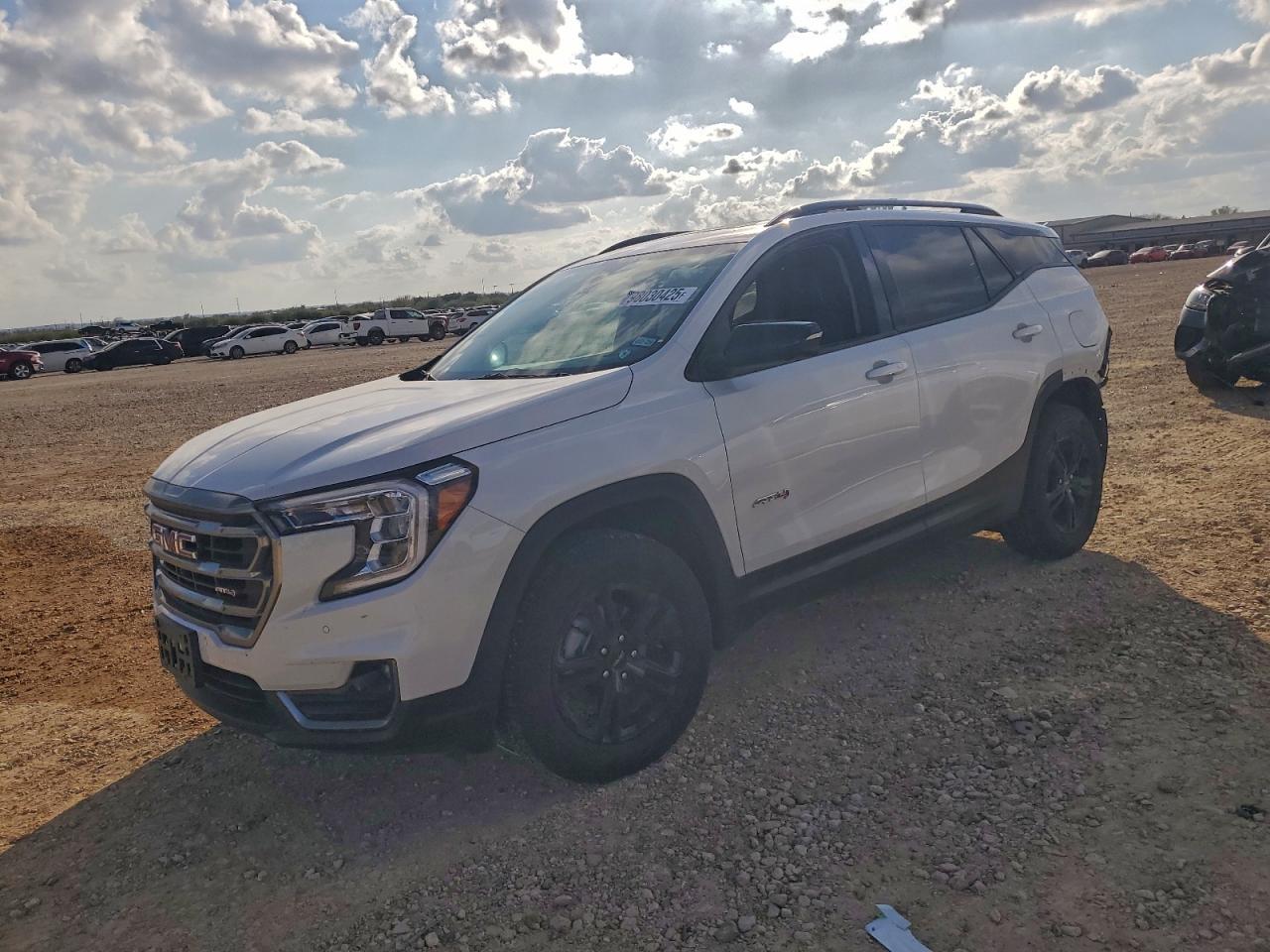 GMC TERRAIN AT 2024