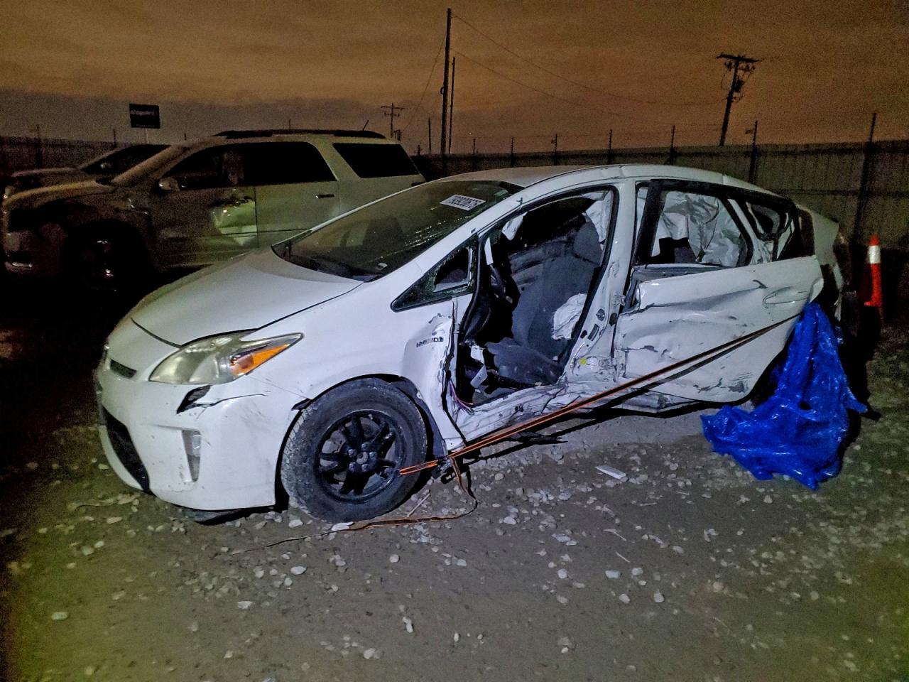 TOYOTA PRIUS 2013