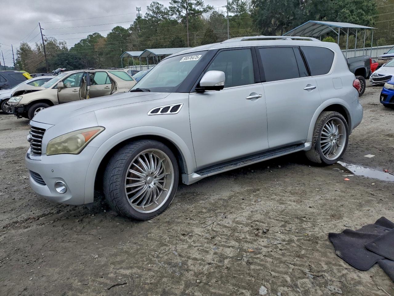 INFINITI QX56 2011