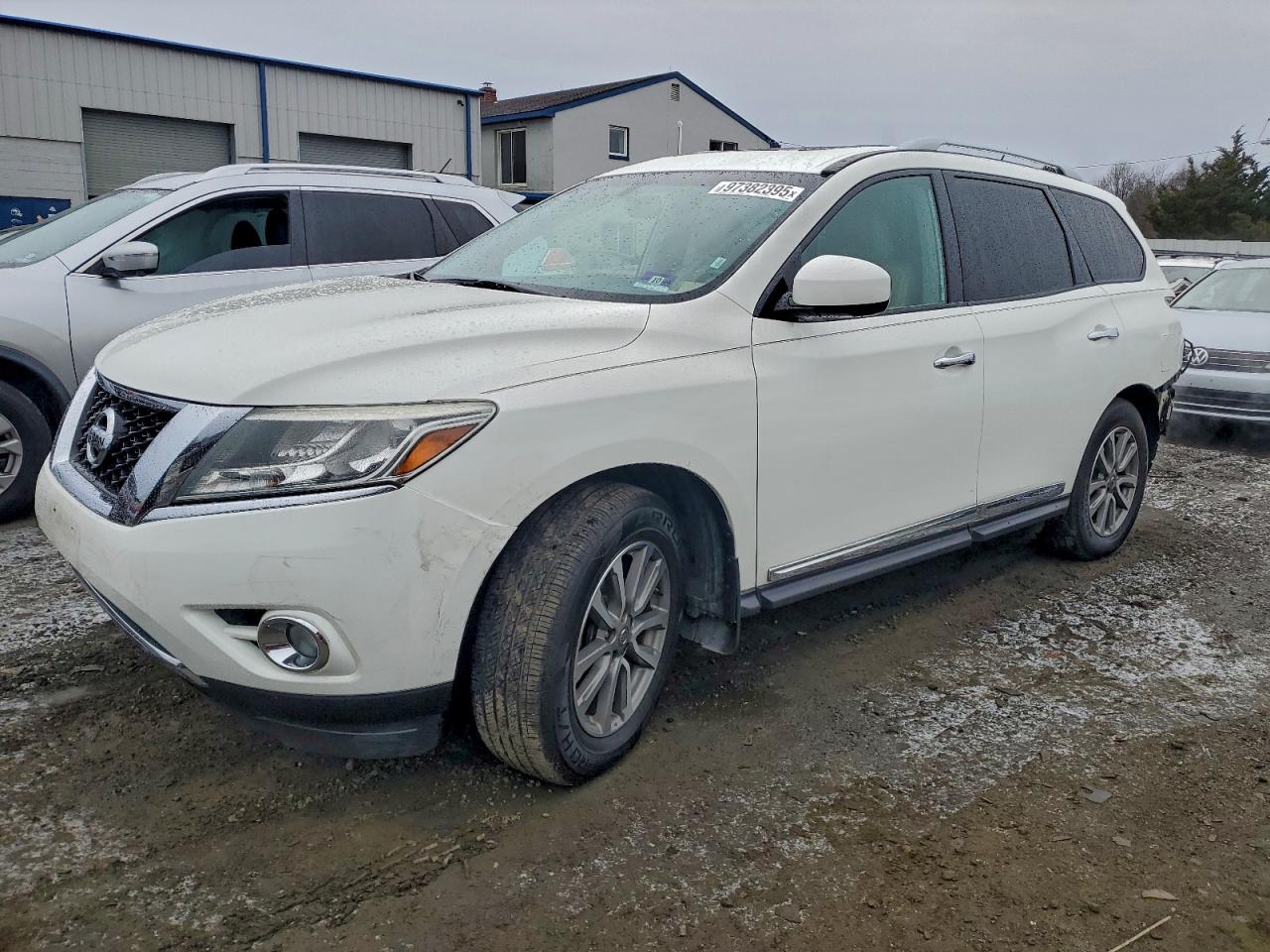 NISSAN PATHFINDER 2016