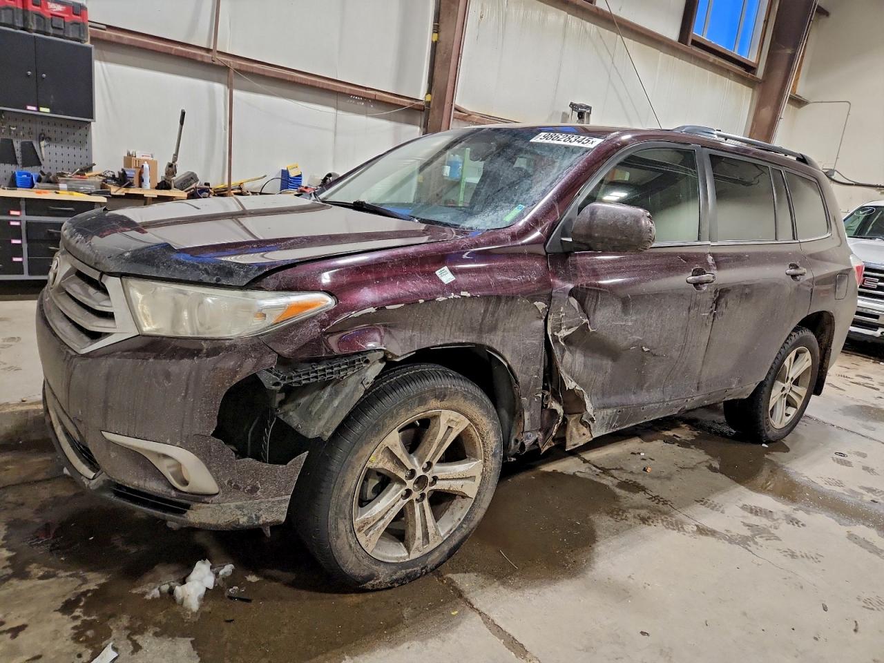 TOYOTA HIGHLANDER 2013