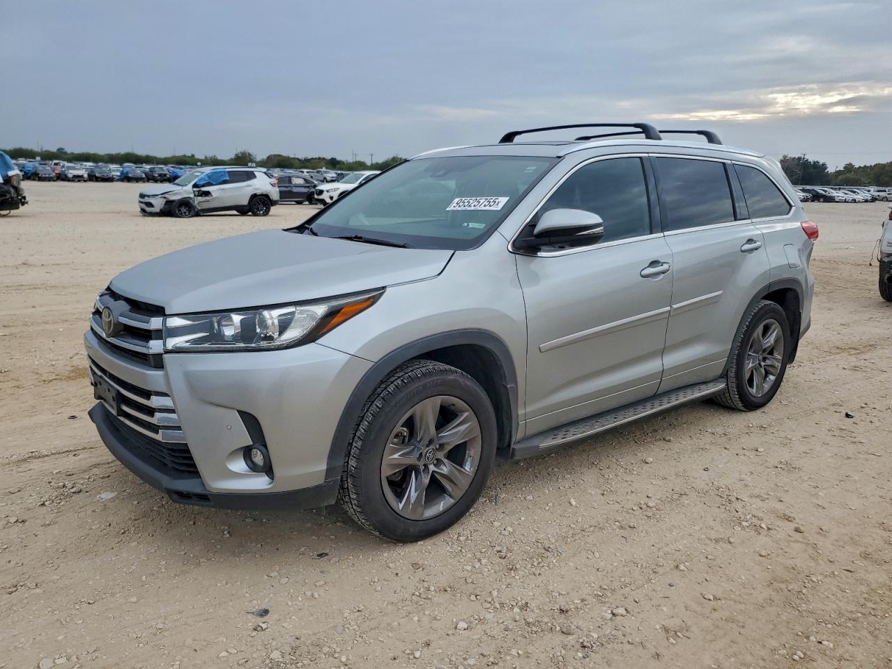TOYOTA HIGHLANDER 2019