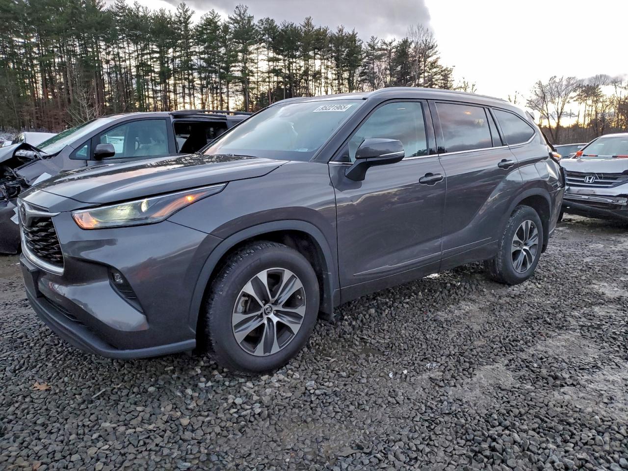 TOYOTA HIGHLANDER 2022