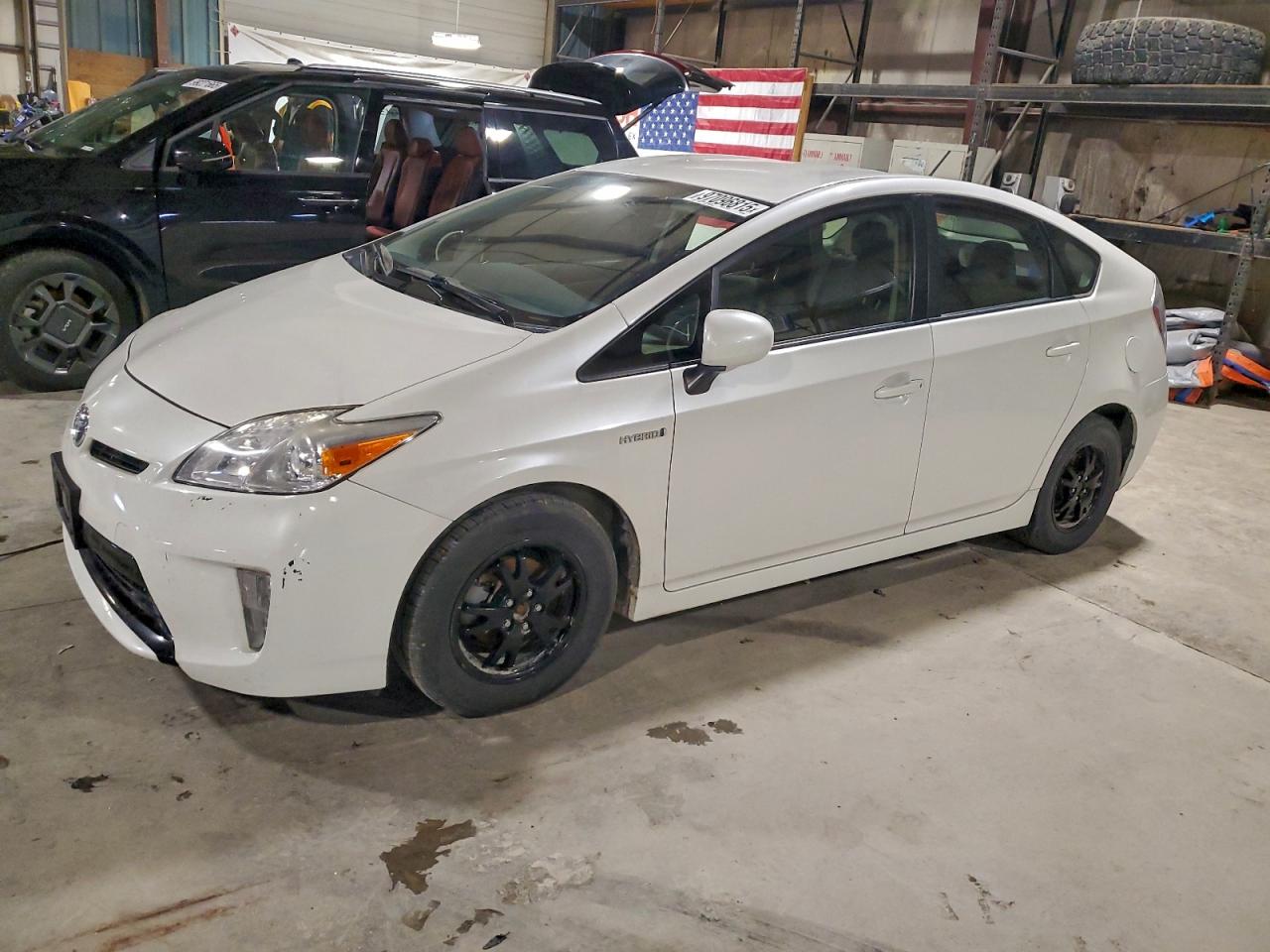 TOYOTA PRIUS 2013