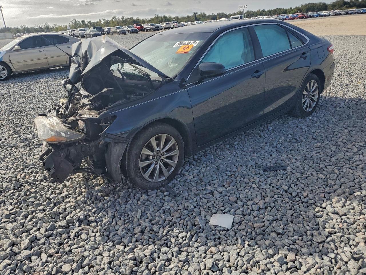 TOYOTA CAMRY LE 2015