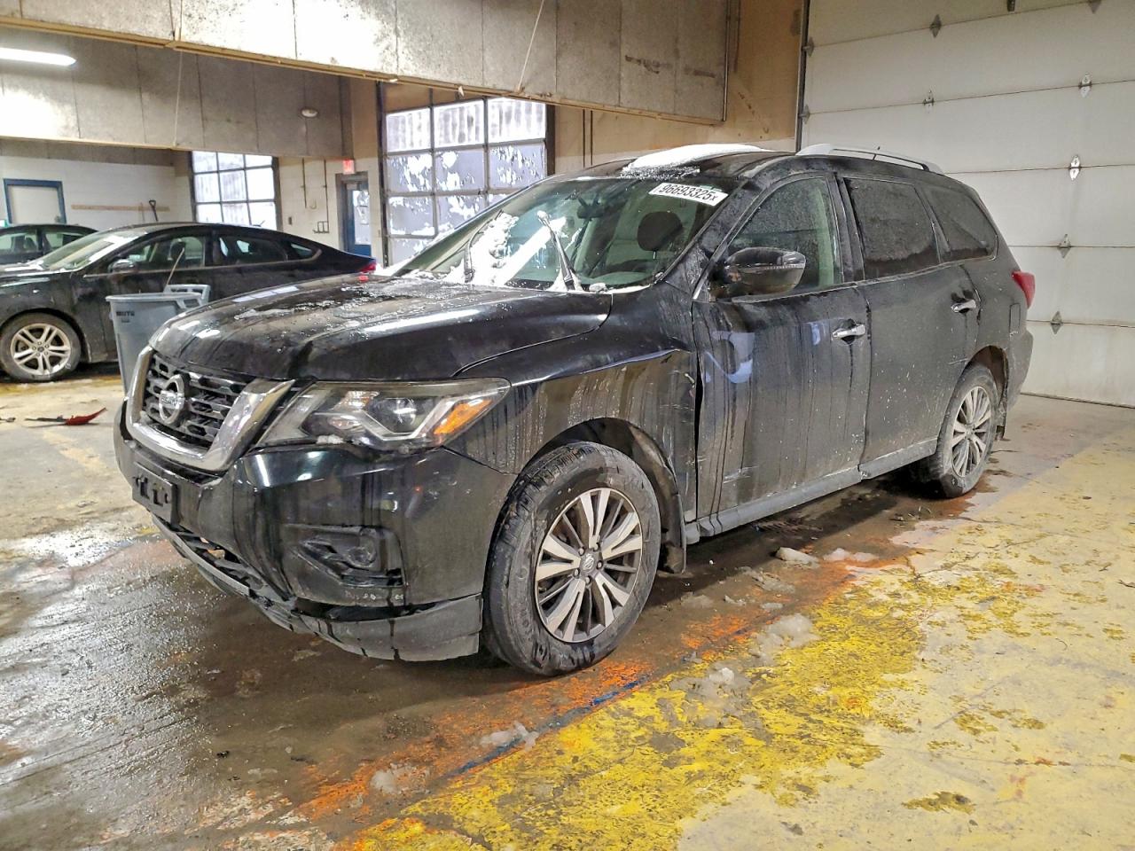 NISSAN PATHFINDER 2017