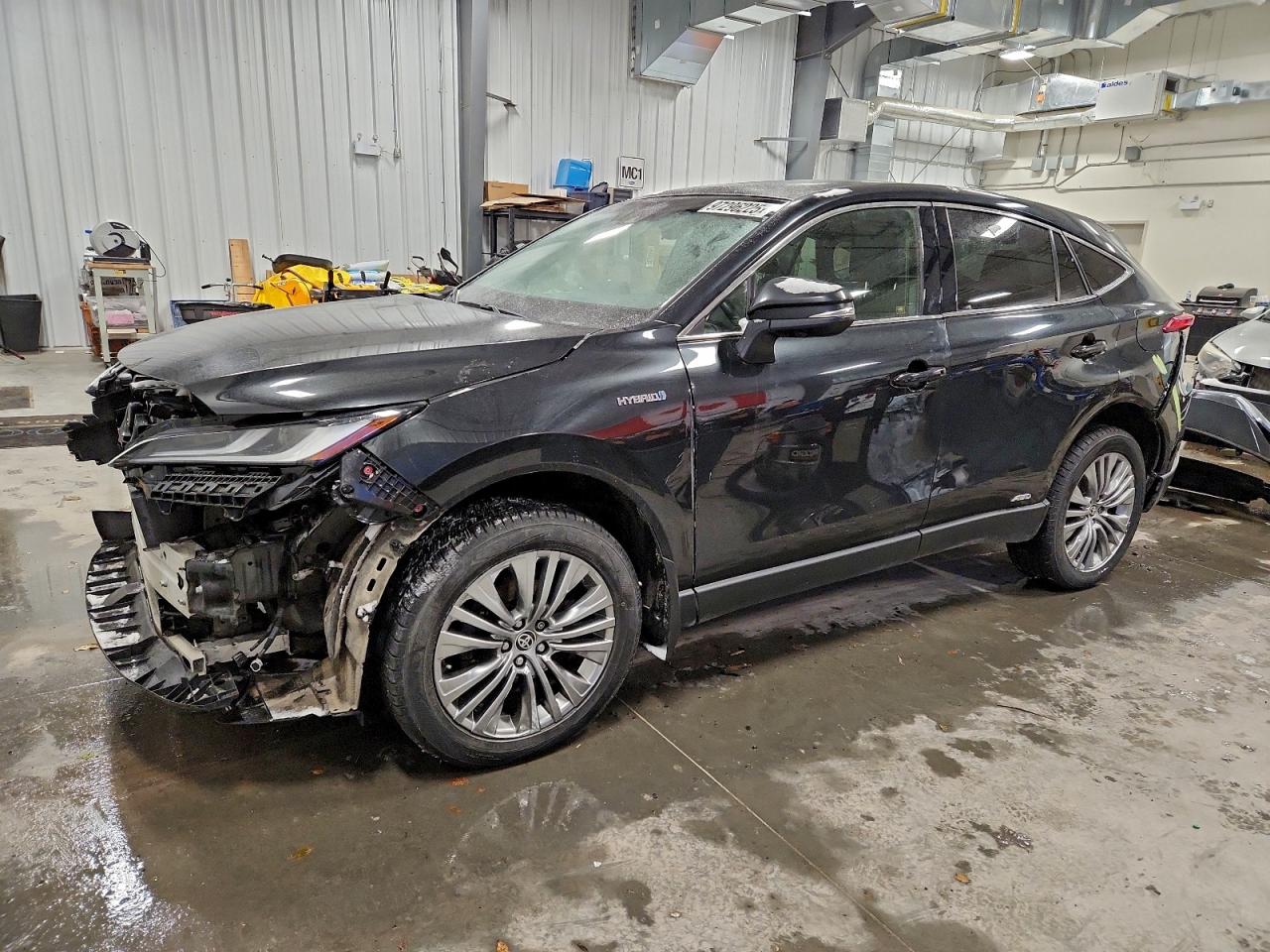 TOYOTA VENZA LE 2021