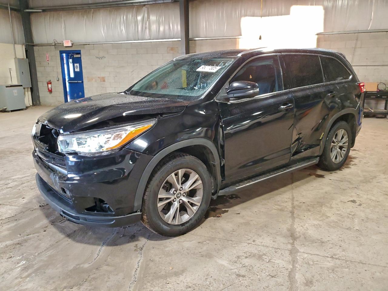 TOYOTA HIGHLANDER 2015